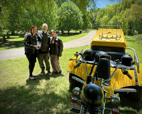 The Australian surprise 50th birthday trike tour was fun and memorable. They stopped at Centennial Park for a break and a drink.