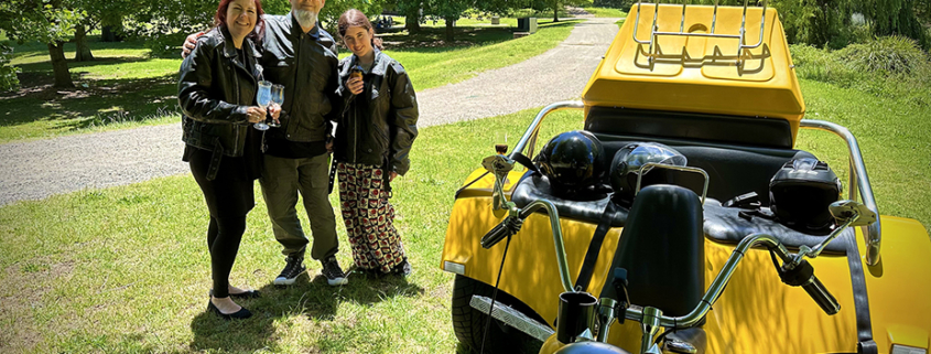 The Australian surprise 50th birthday trike tour was fun and memorable. They stopped at Centennial Park for a break and a drink.