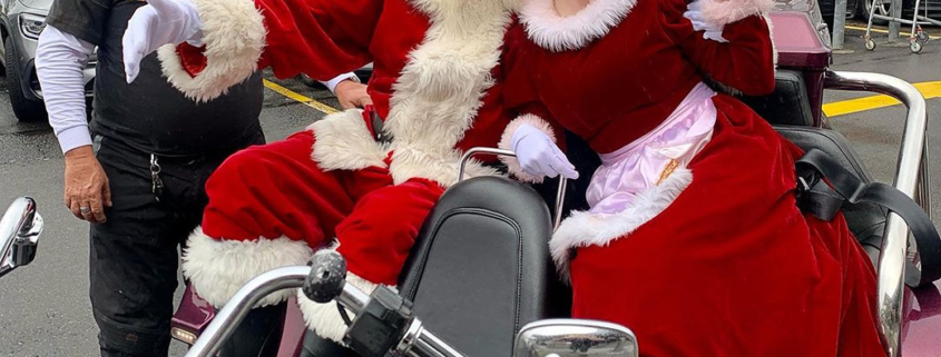 The Santa shopping centre parade was fun and a success. Santa and Mrs Claus took the trike in the parade. Way easier than the reindeers!