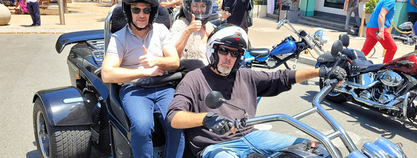 The trikes and Harleys tour for our French Tourists was interesting and fun. They tasted Aussie wines and sweets as well as seeing some iconic Sydney sights!